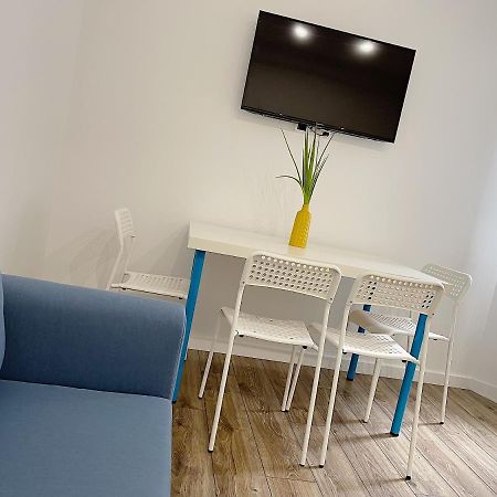 Modern Apartment In The City Center Katowice Bagian luar foto