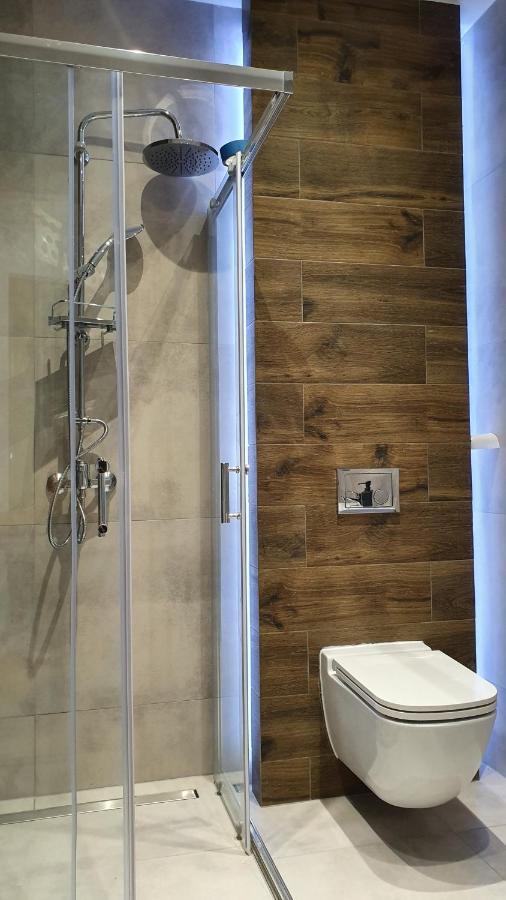 Modern Apartment In The City Center Katowice Bagian luar foto
