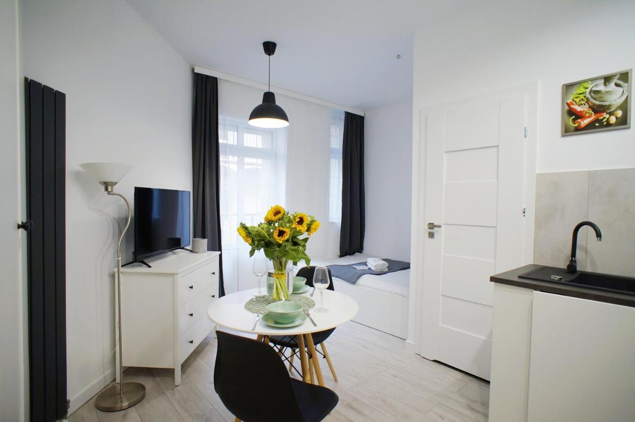 Modern Apartment In The City Center Katowice Bagian luar foto