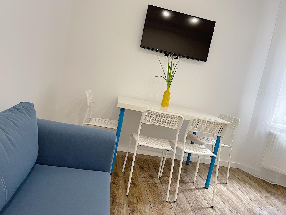 Modern Apartment In The City Center Katowice Bagian luar foto